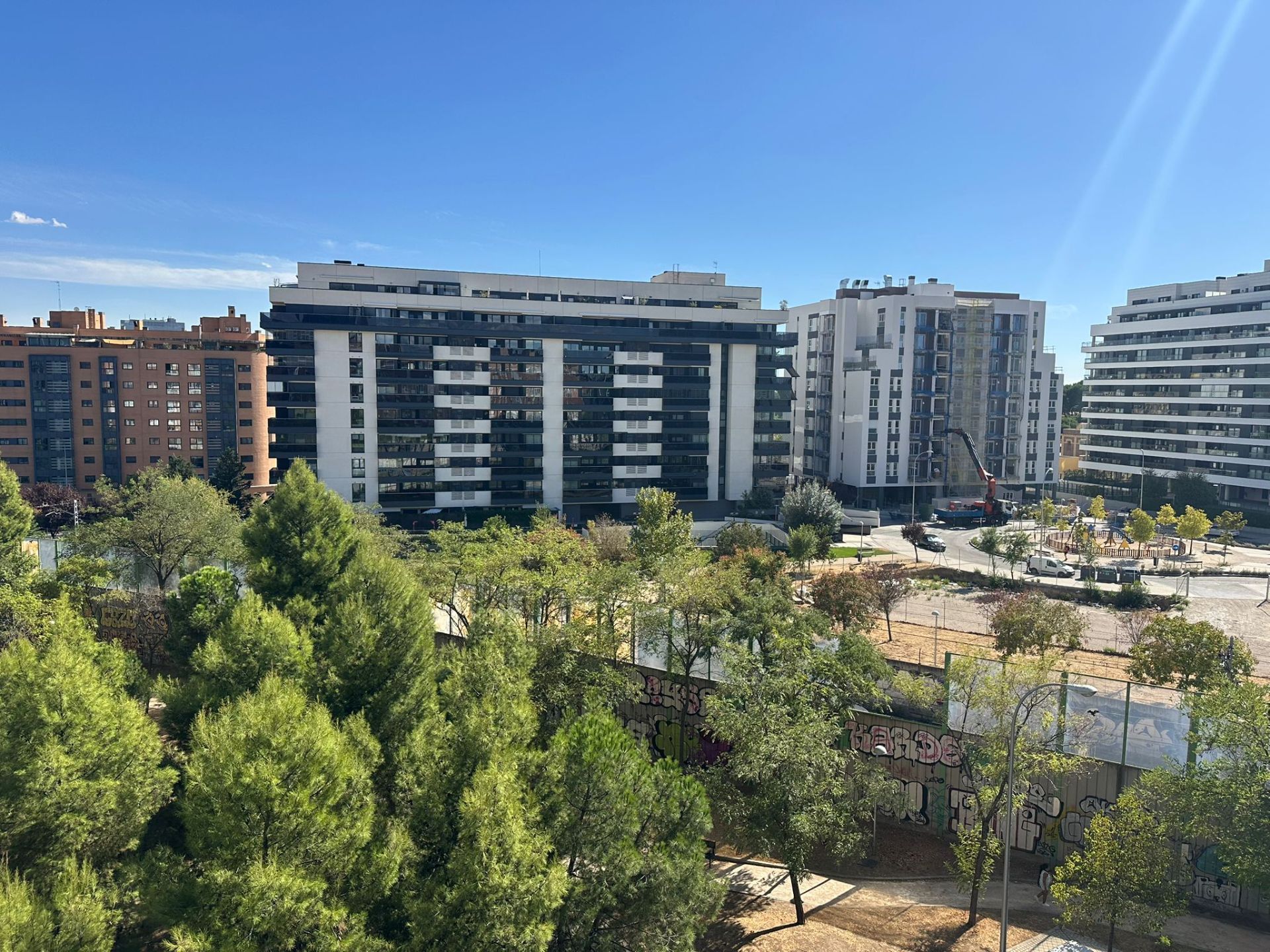 Vista exterior de Piso de alquiler en  Madrid Capital con Aire acondicionado y Calefacción