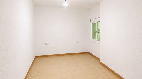 Foto 3 de Piso en venta en Llefià, Badalona