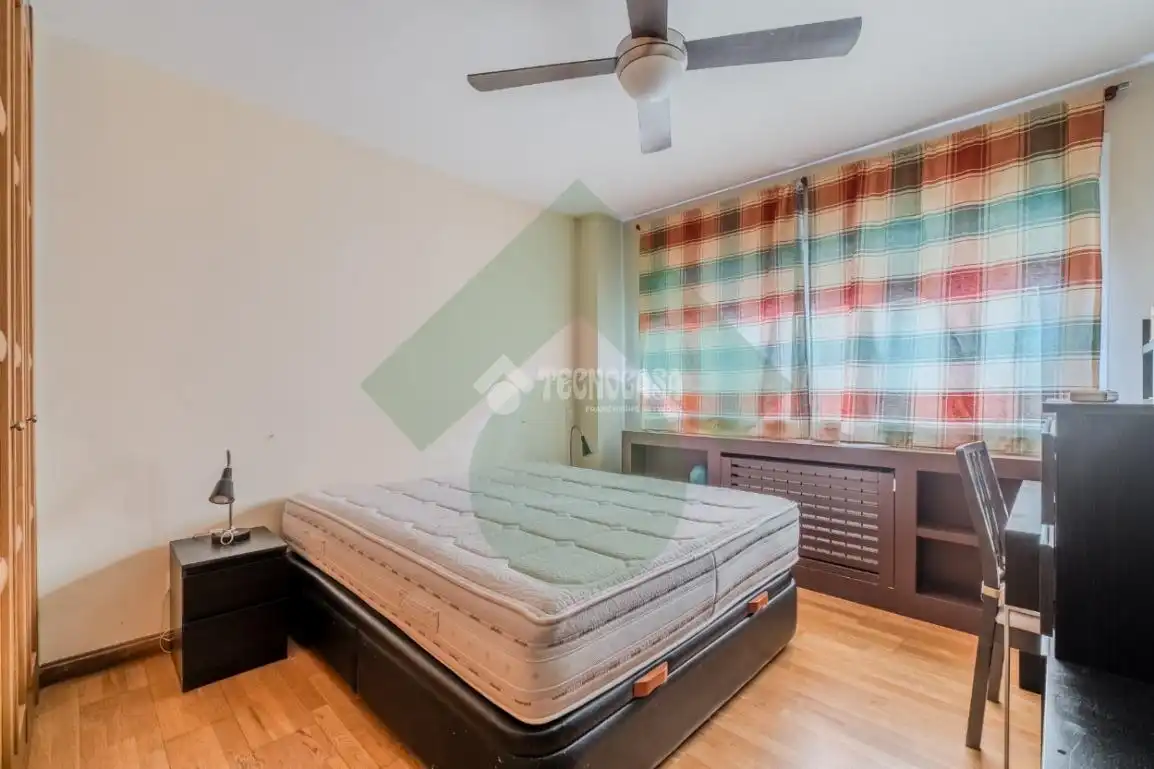 Bedroom of Flat for sale in Madrid  with Air Conditioner, Heating and Terrace