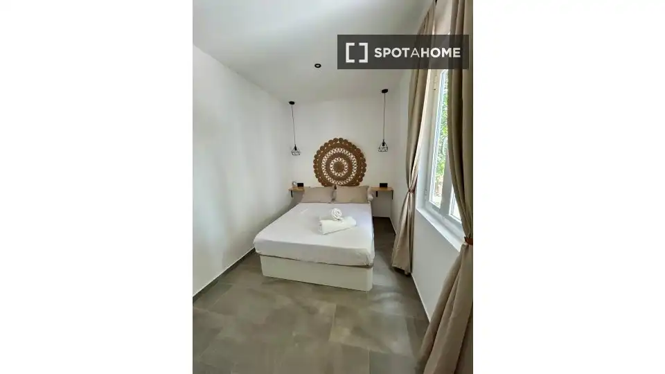 Room in Las Lagunas - Campano