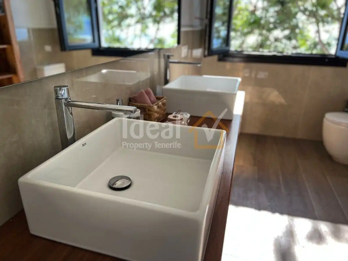 Bathroom of Houses for sale in Güímar  with Private garden, Terrace and Swimming Pool