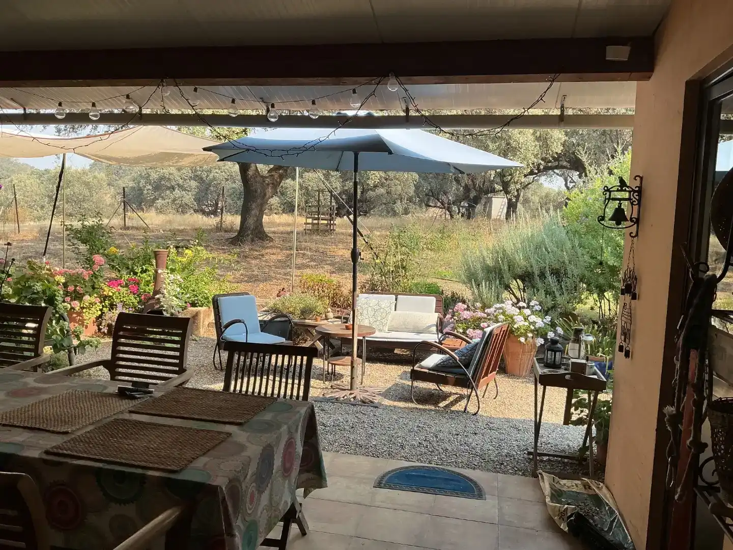 Terrassa de Finca rústica en venda en Villasbuenas de Gata amb Aire condicionat, Traster i Piscina