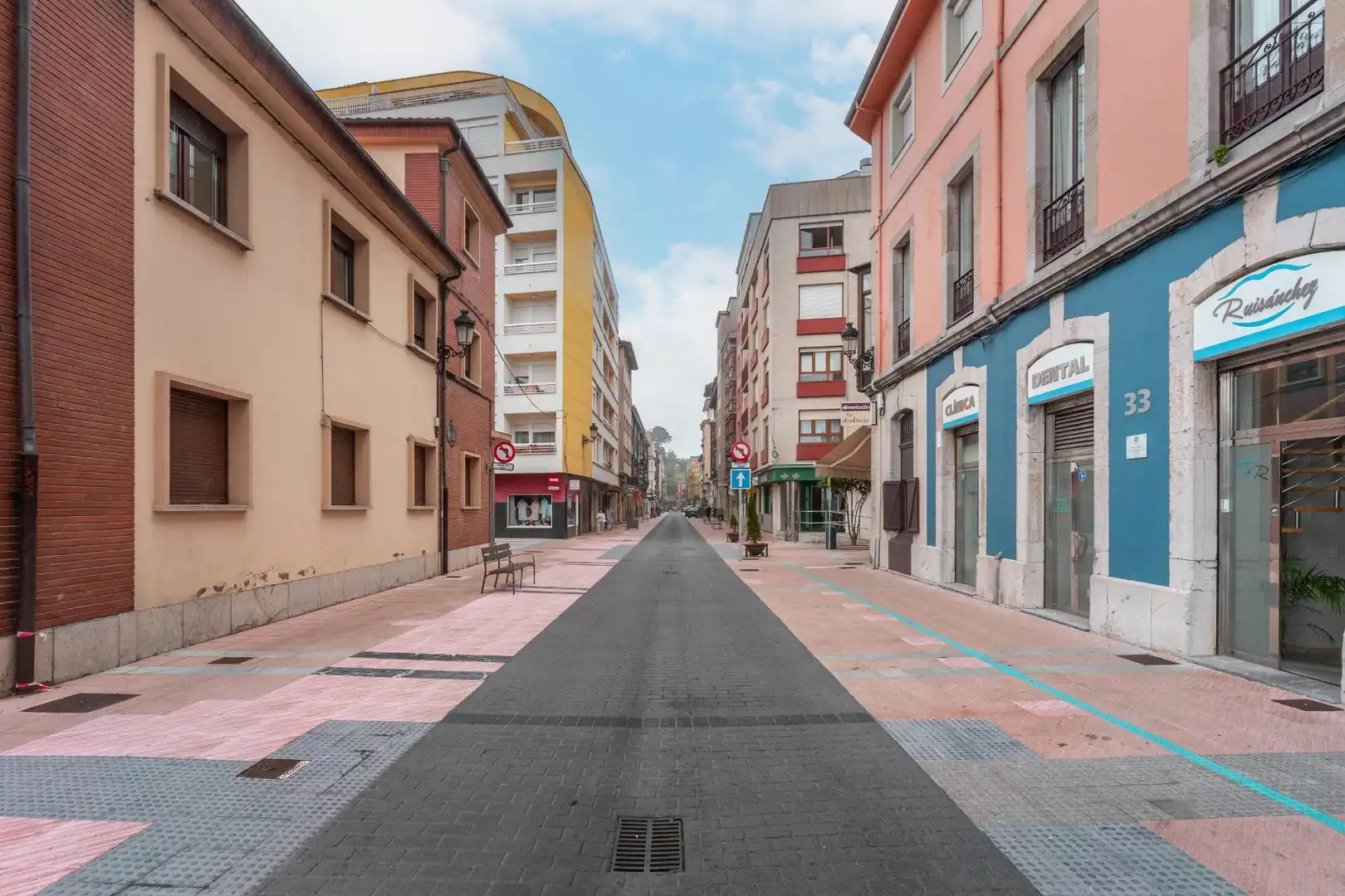Local de alquiler en Paseo Playa Santa Marina, 34, Ribadesella