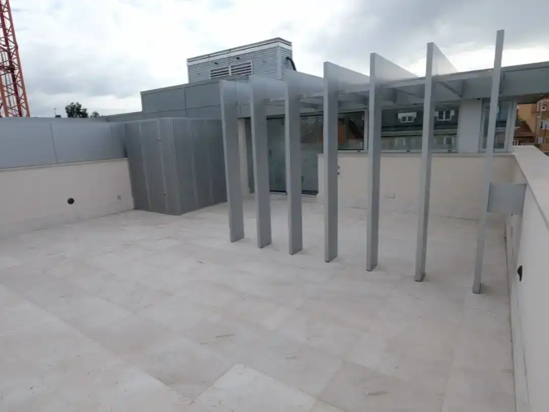 Terrassa de Casa o xalet en venda en  Madrid Capital amb Balcó