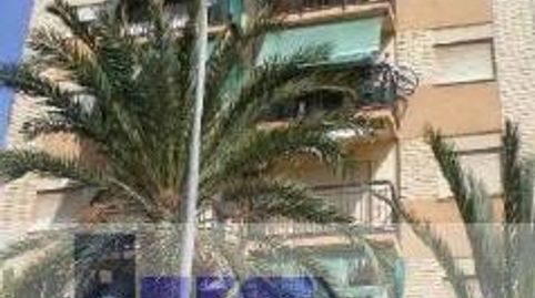 Foto 2 de Piso en venta en Cuatrocientas Viviendas, Alicante / Alacant
