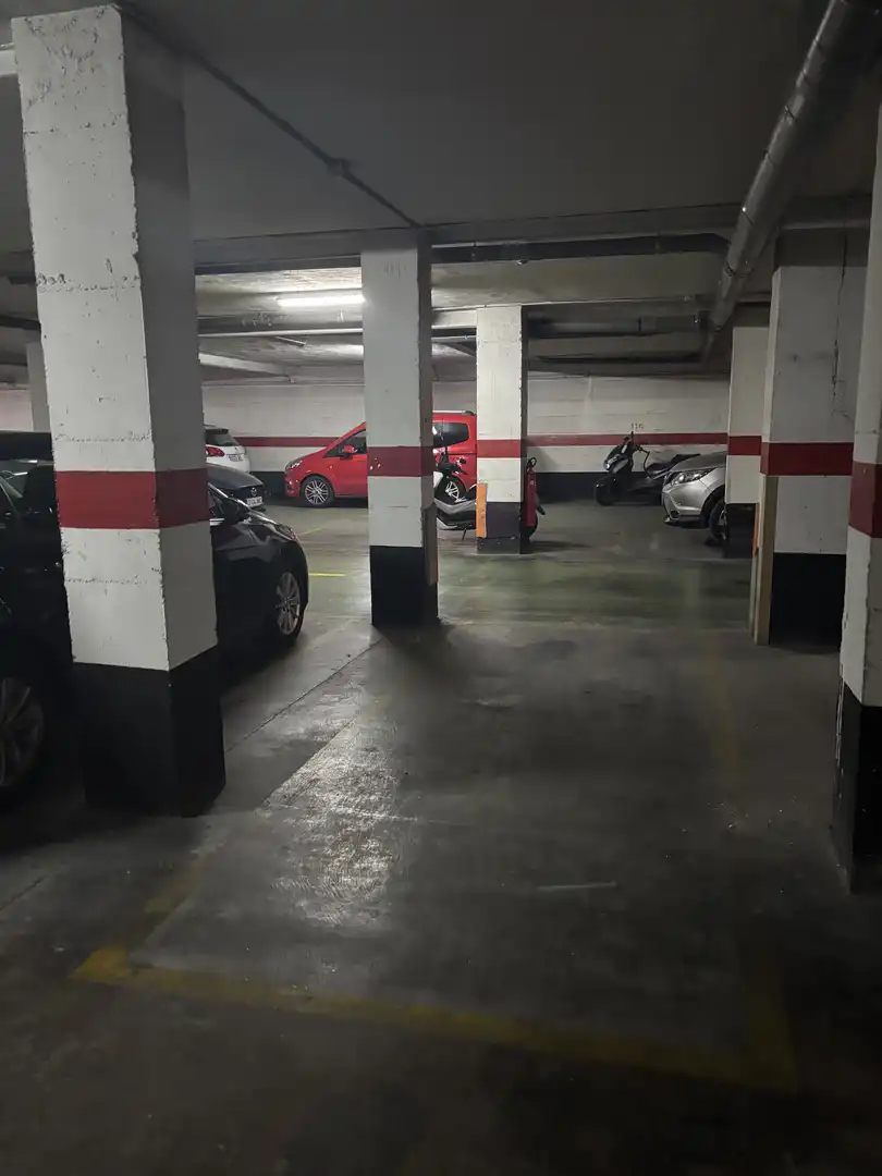 Parking de Garaje de alquiler en Camins al Grau