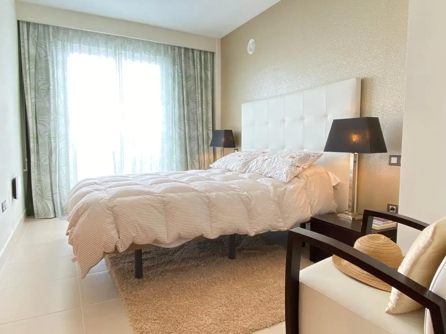Habitación de Casa adosada en venta en Estepona con Aire acondicionado, Terraza y Amueblado