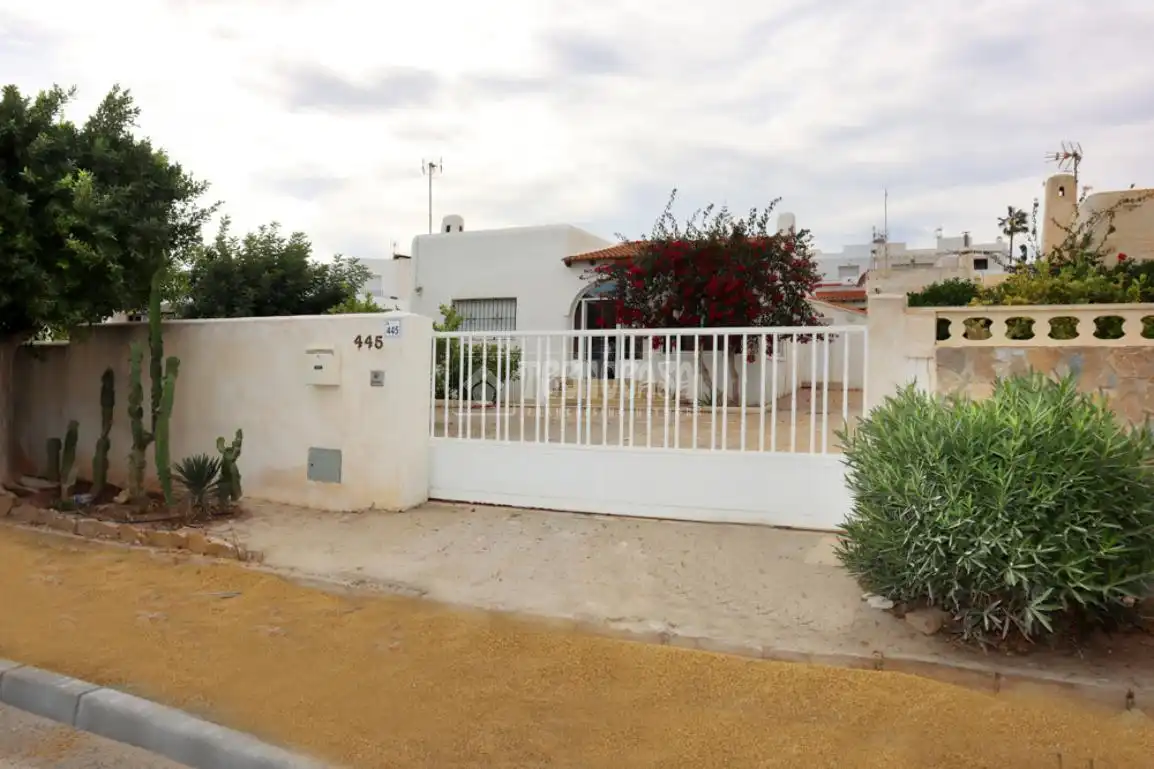 Vista exterior de Casa o chalet en venta en Mojácar con Jardín privado y Terraza