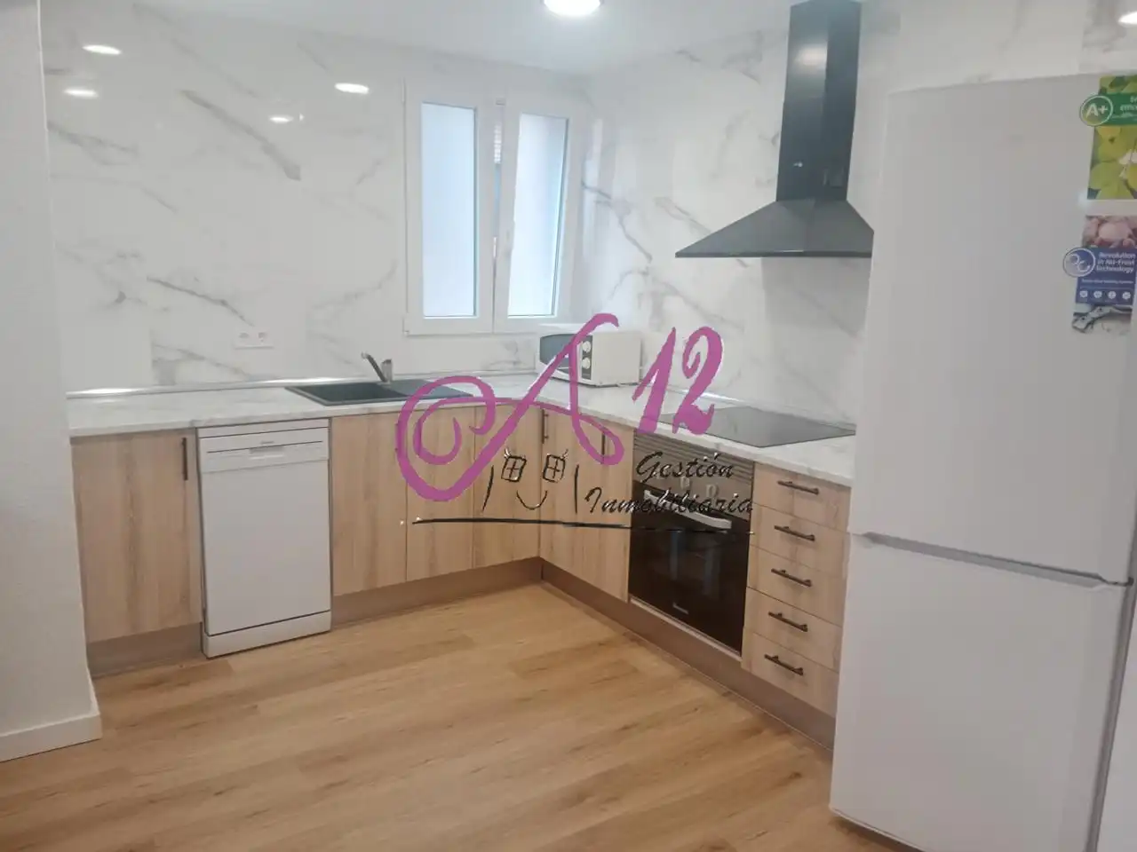 Kitchen of Flat for share in Burjassot  with Air Conditioner, Terrace and Furnished