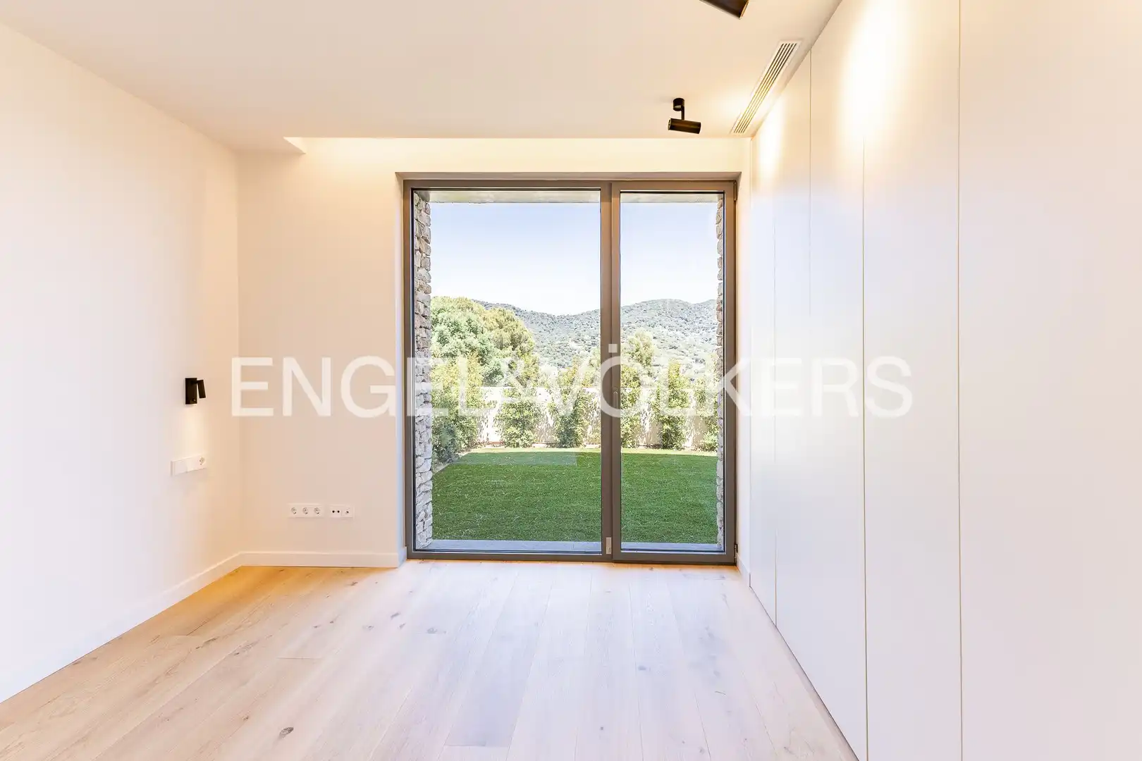 Terrace of Houses for sale in Cabrils  with Heating, Private garden and Parquet flooring