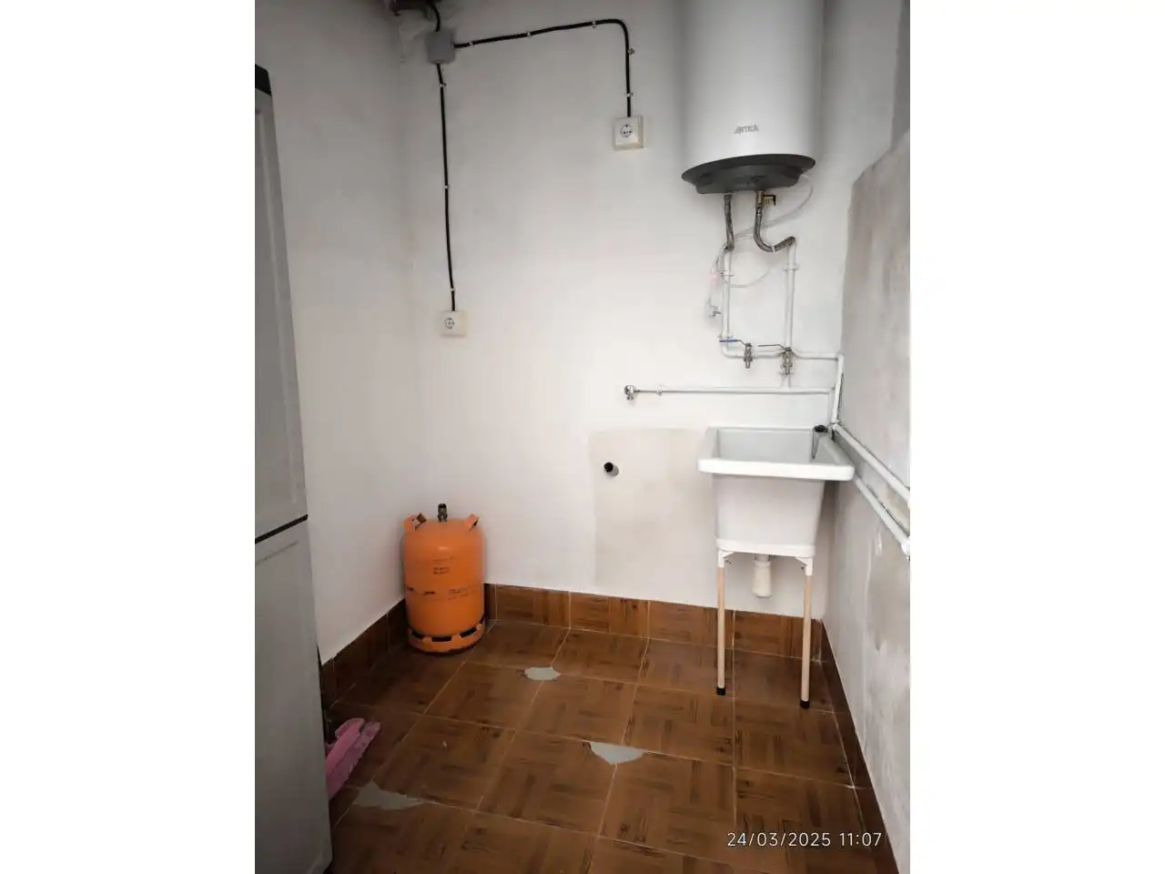 Casa adosada en venta en Calle Campoamor, 43, Los Dolores