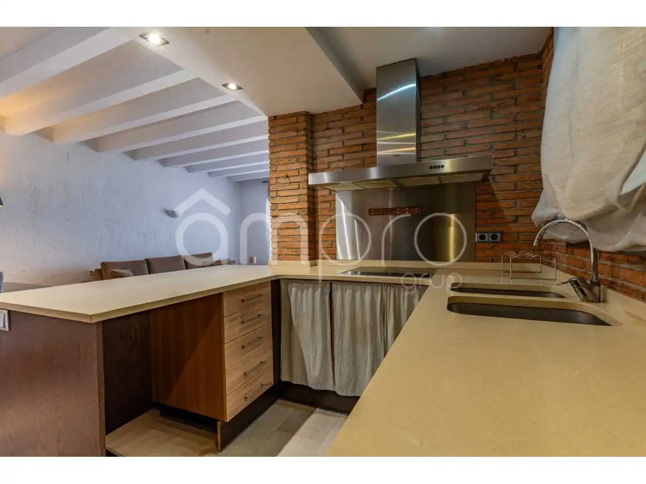 Cocina de Piso en venta en Vilanova i la Geltrú con Aire acondicionado, Parquet y Terraza