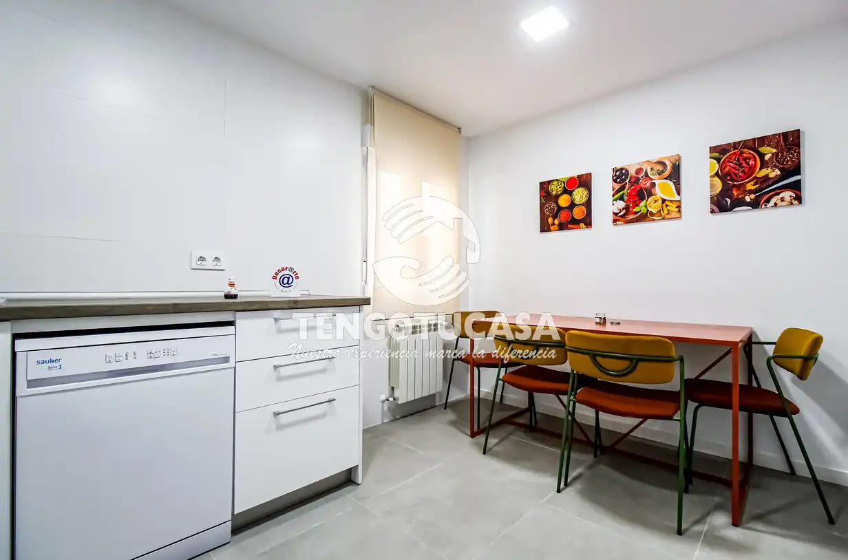 Kitchen of Flat for sale in Madrid  with Air Conditioner, Heating and Furnished