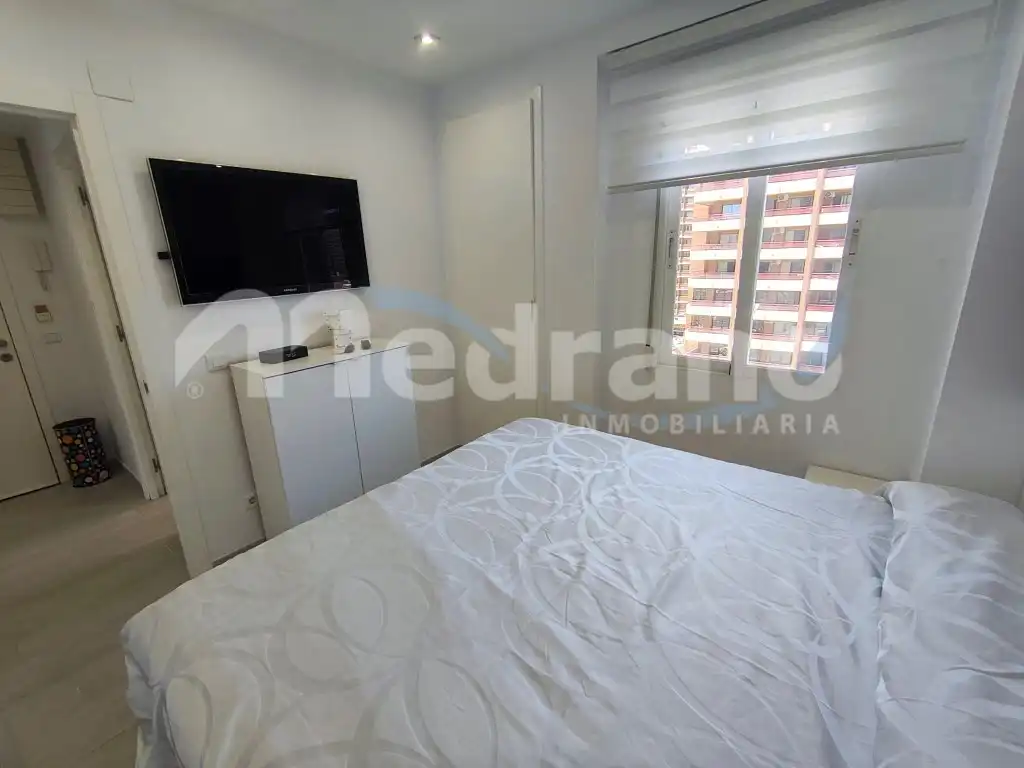 Habitación de Apartamento en venta en Benidorm con Aire acondicionado y Terraza