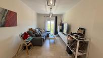 Living room of Flat for sale in Almodóvar del Río  with Air Conditioner, Heating and Parquet flooring