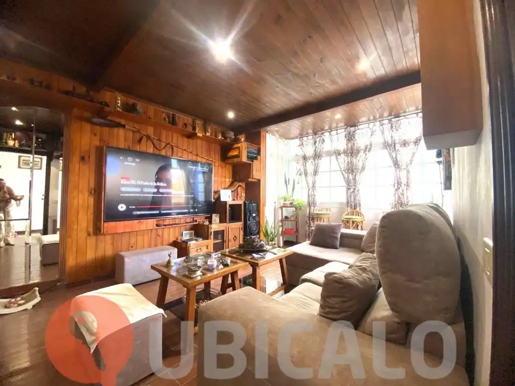 Sala de estar de Casa adosada en venta en San Cristóbal de la Laguna con Terraza, Trastero y Amueblado