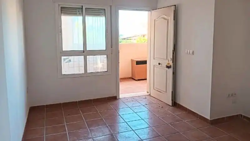 Piso en venta en Cartagena con Calefacción, Horno y Piscina comunitaria