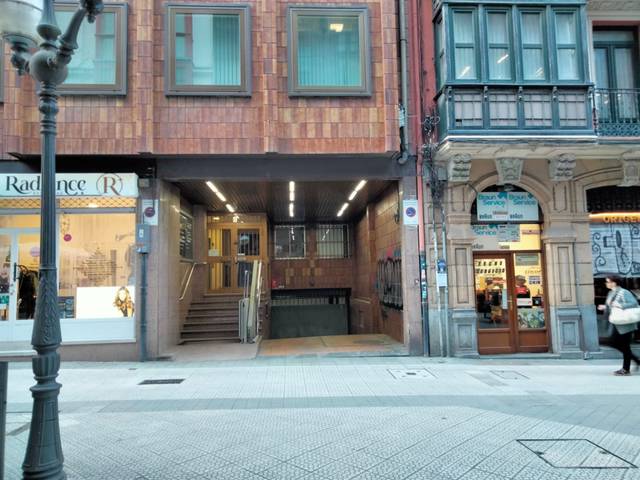 Garaje en Venta en LEDESMA, 4 en Plaza Circular