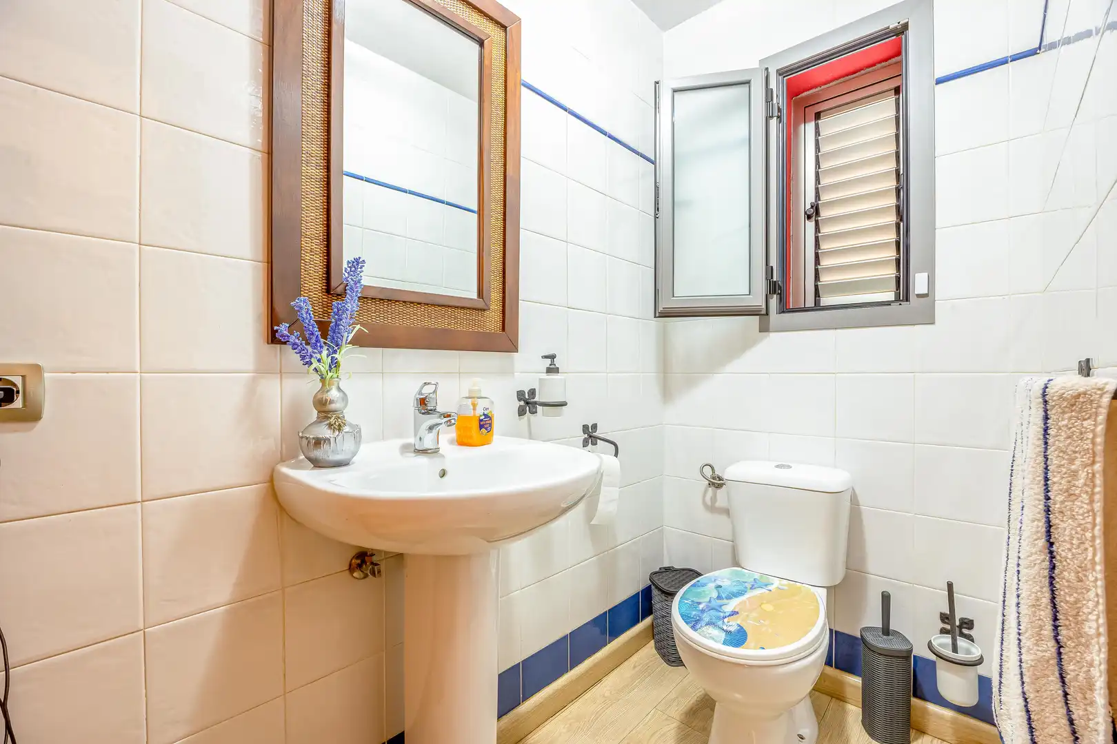 Bathroom of Houses for sale in Santa Lucía de Tirajana  with Terrace, Storage room and Balcony