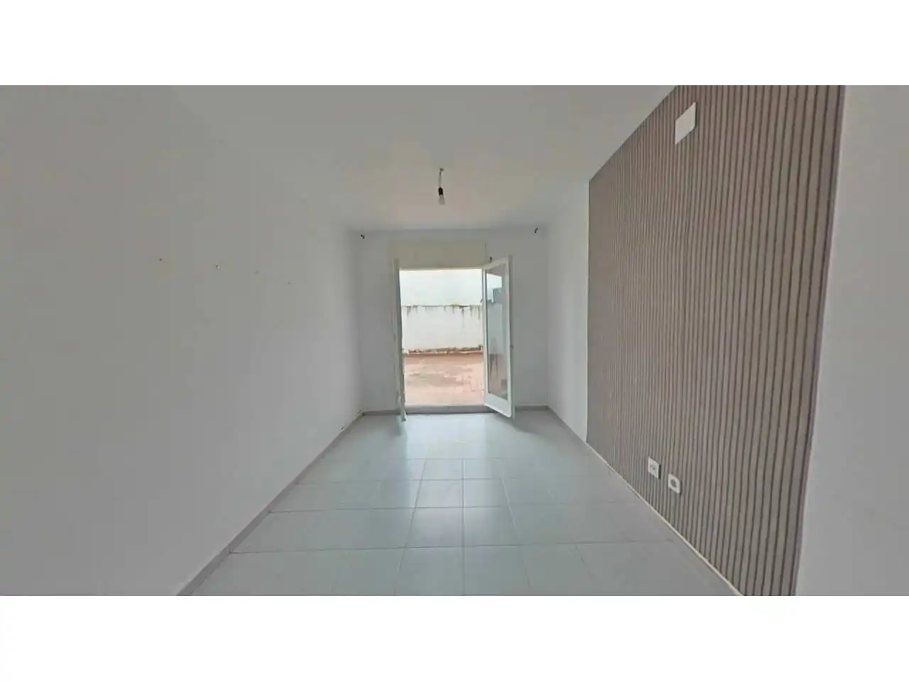 Piso en venta en Calle Montseny