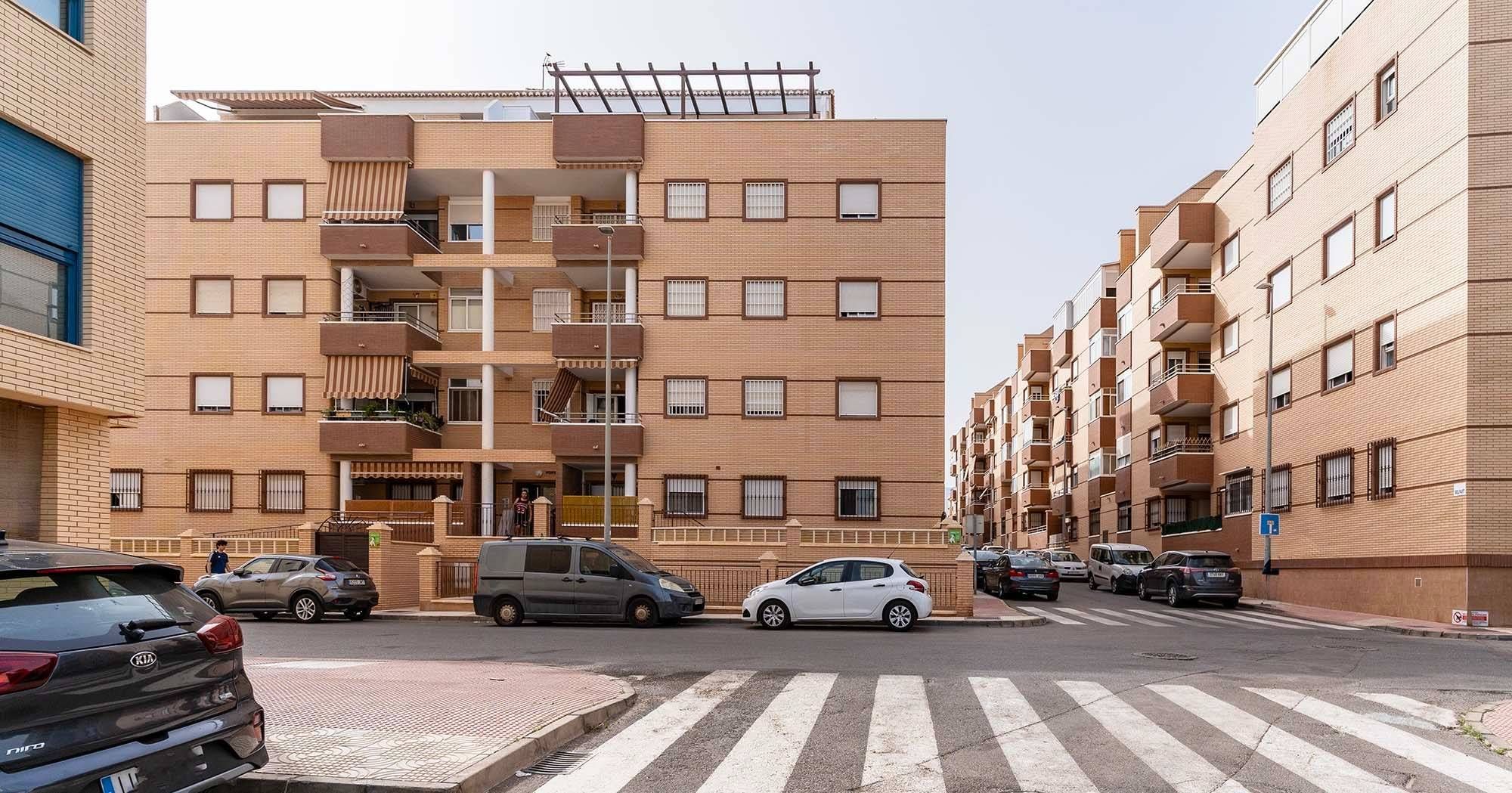 Exterior view of Flat to rent in Roquetas de Mar  with Air Conditioner, Heating and Private garden