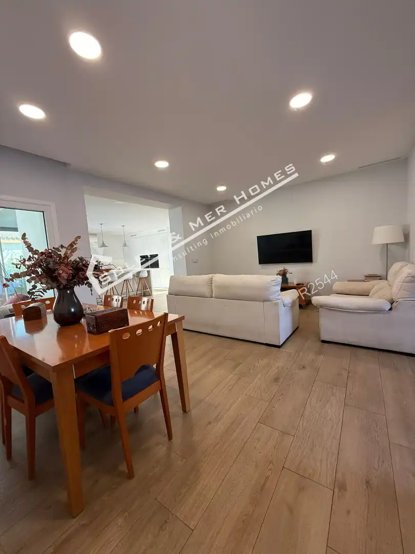 Sala d'estar de Casa o xalet en venda en El Puerto de Santa María