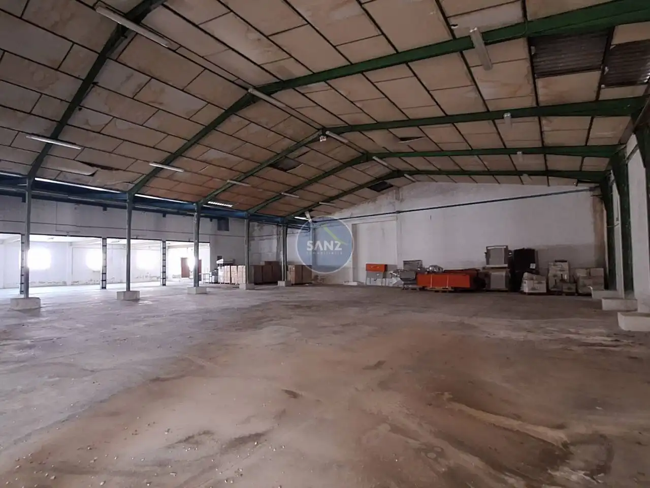 Nau industrial en venda a Mayo