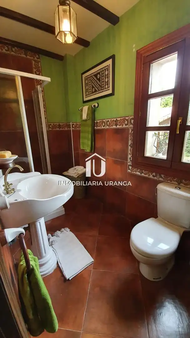 Bany de Casa o xalet en venda en Ribamontán al Mar amb Calefacció, Jardí privat i Terrassa