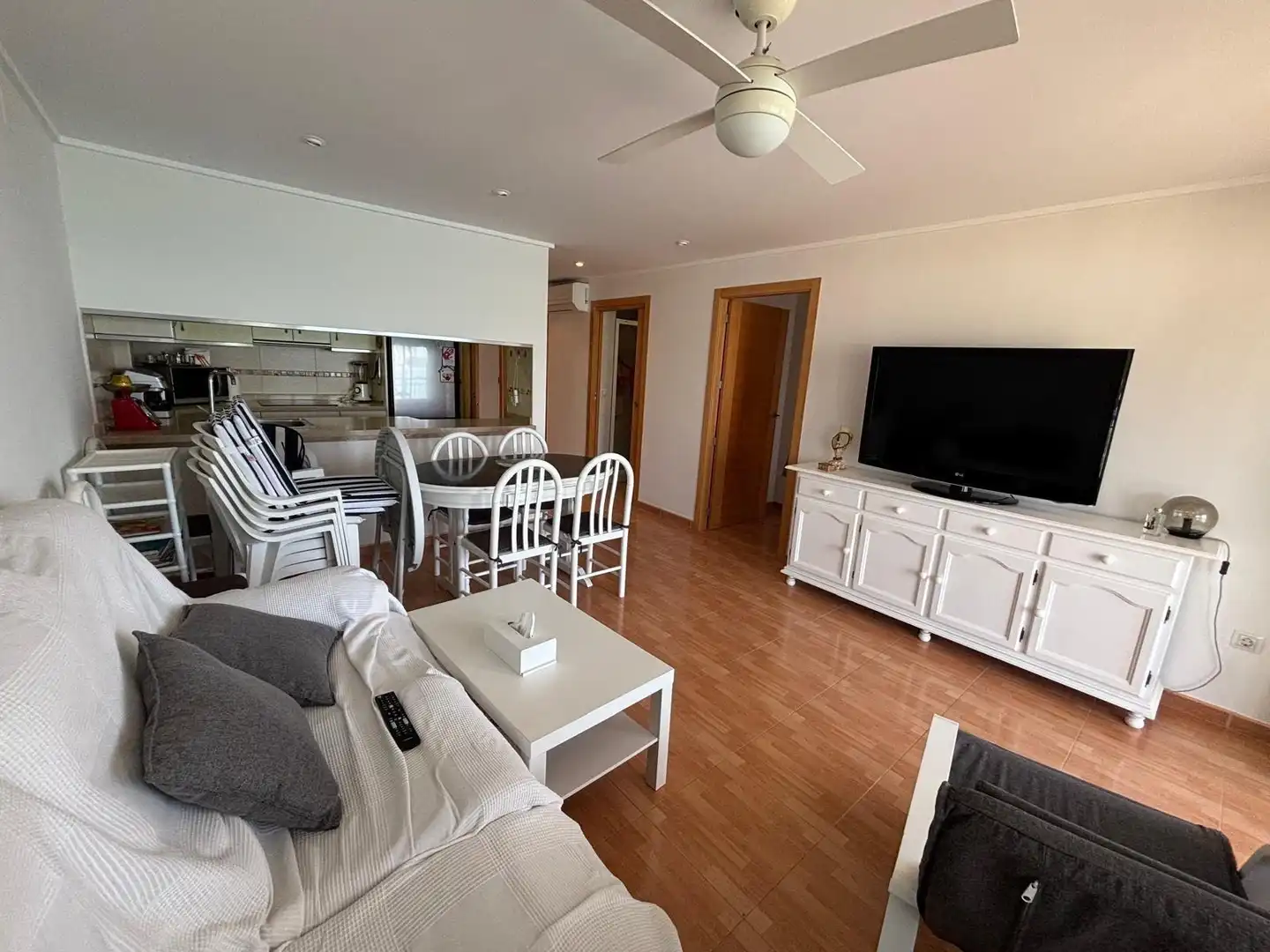 GRAN APARTAMENTO EN PRIMERA LINEA DE LOS LOCOS  3 HAB, 2 BAÑOS, imatge 5