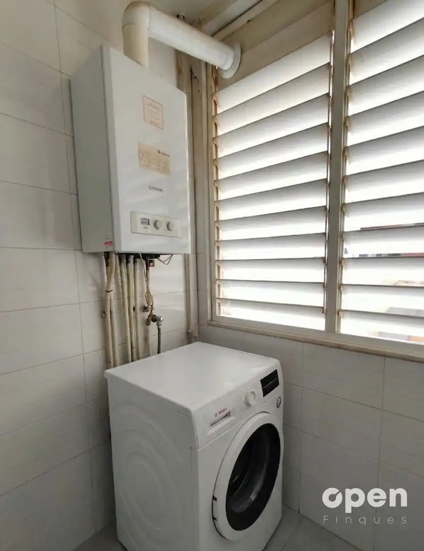 Bany de Pis en venda en Terrassa amb Aire condicionat, Calefacció i Parquet
