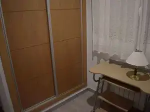 Dormitori de Pis de lloguer en Ciudad Real amb Moblat i Balcó