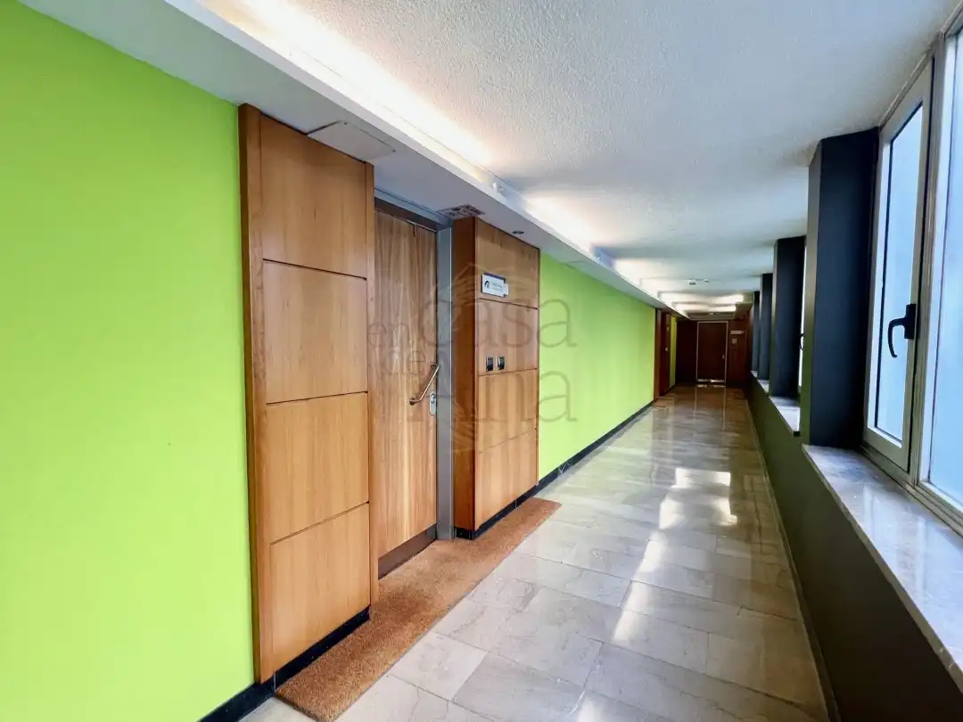 Office space with lift for sale in Gran Vía de Don Diego López de Haro 17, imagen 5