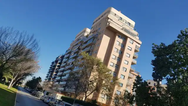 Vista exterior de Pis de lloguer en Mislata amb Aire condicionat, Terrassa i Traster