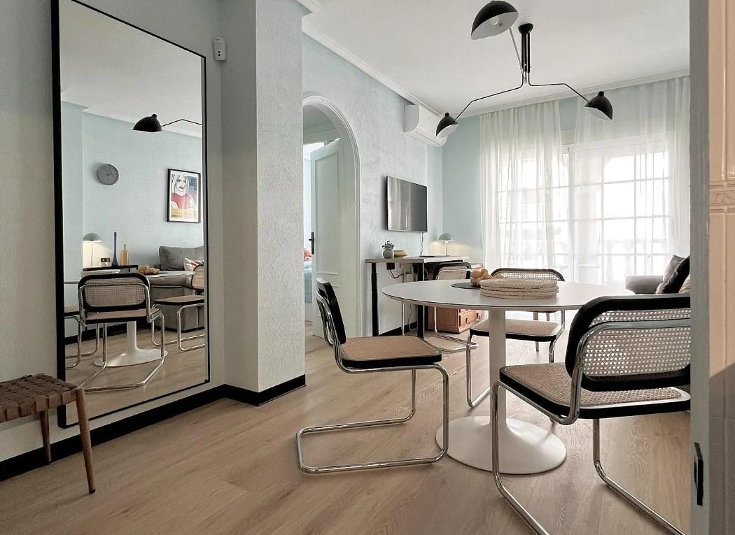 Comedor de Apartamento en venta en Torrevieja con Balcón y Piscina comunitaria