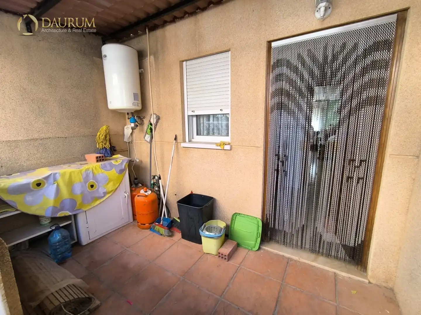 Einfamilien-Reihenhaus zum Verkauf in Santa Pola mit Klimaanlage, Heizung und Privatgarten