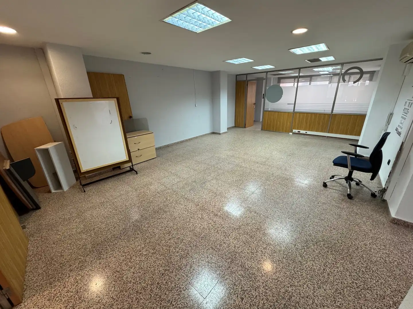 Business premises for sale in Calle de la Virgen, imagen 4
