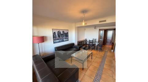 Foto 2 de Piso de alquiler en Calahonda, Málaga