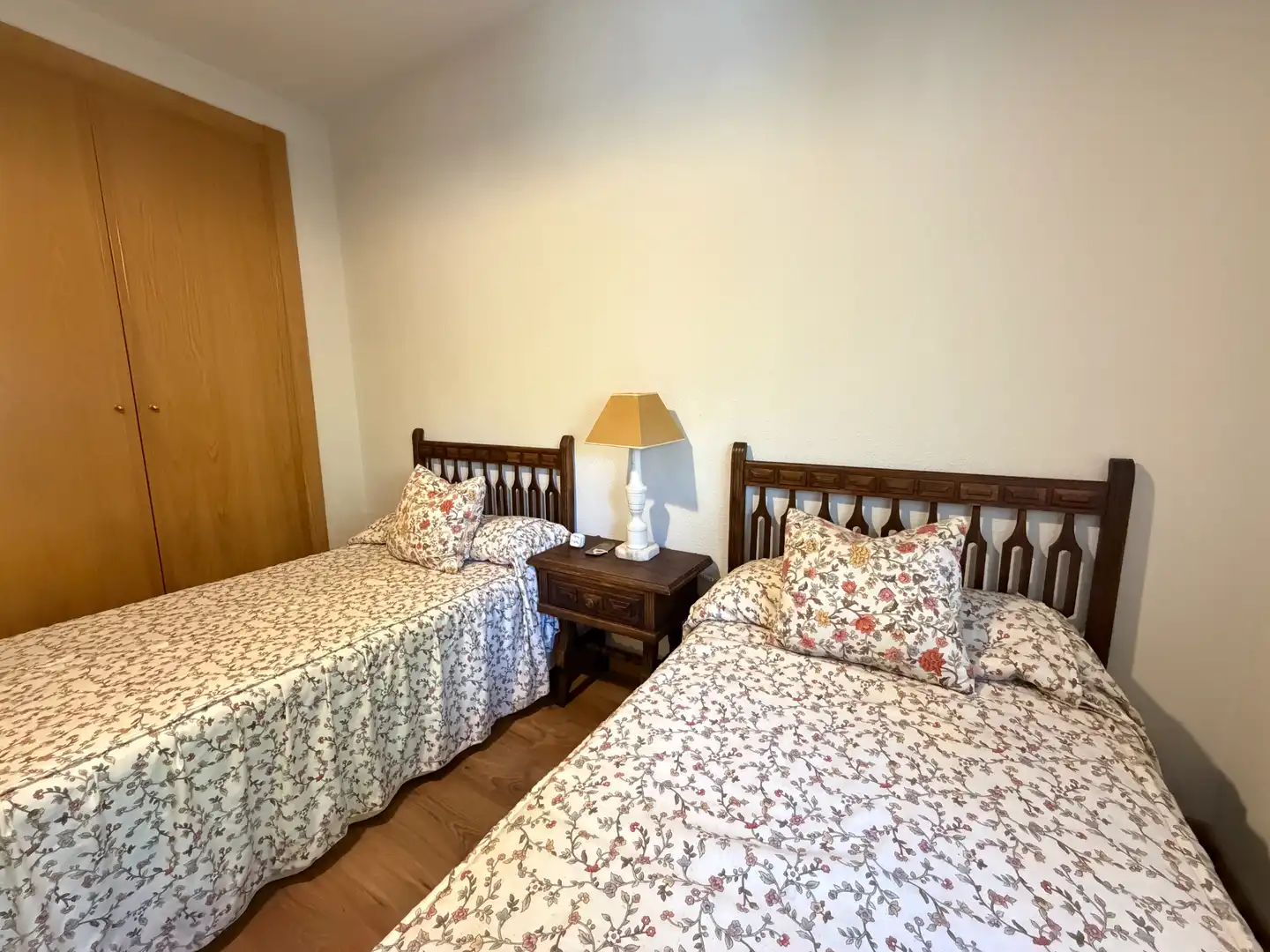 Habitación de Casa o chalet en venta en Pelayos de la Presa con Jardín privado, Piscina y Amueblado