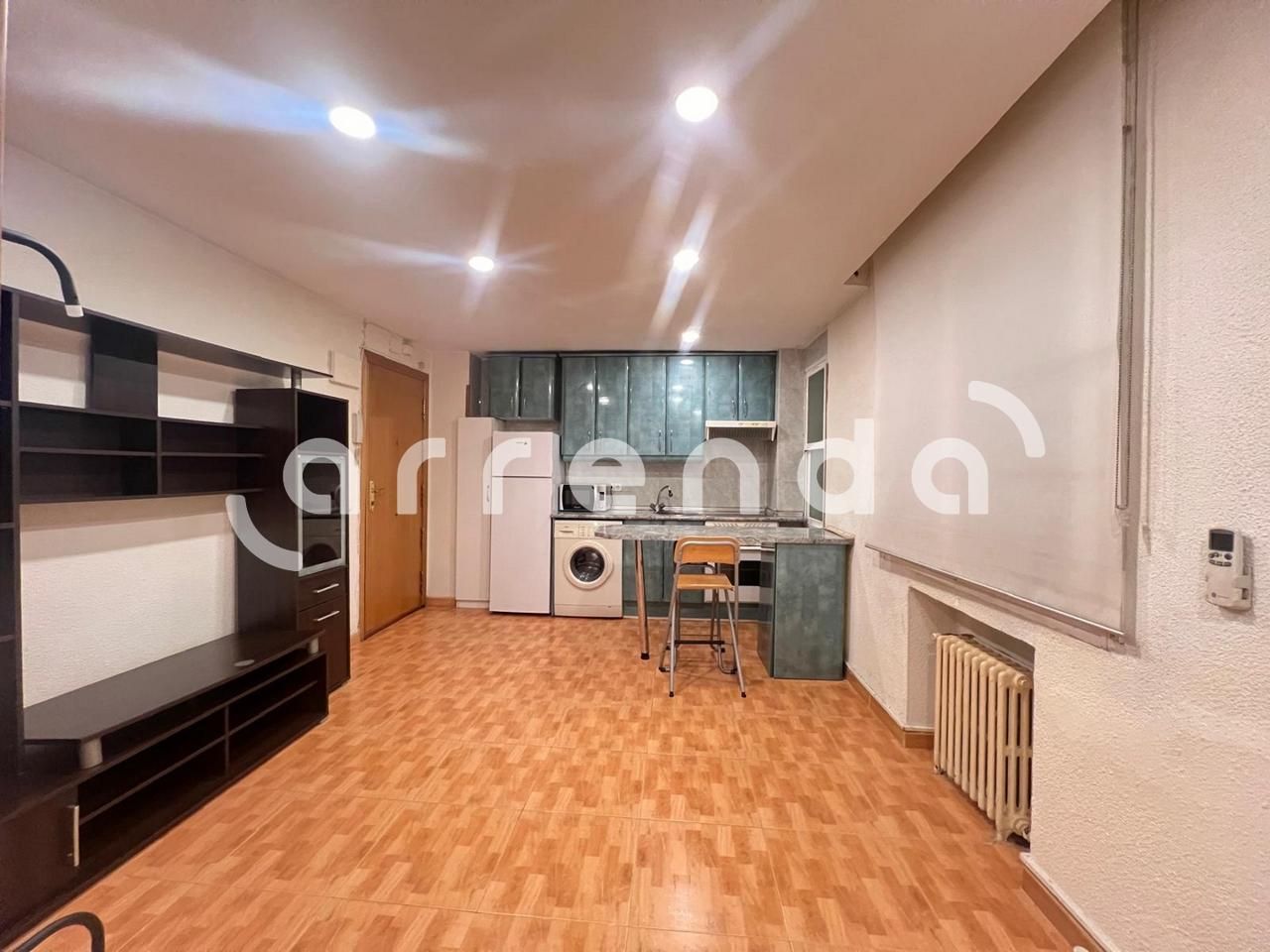 Planta baja for rent in De Agustín De Foxá, Castilla