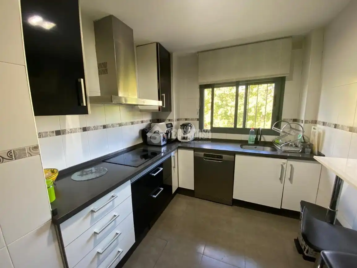 Kitchen of Flat for sale in Córdoba