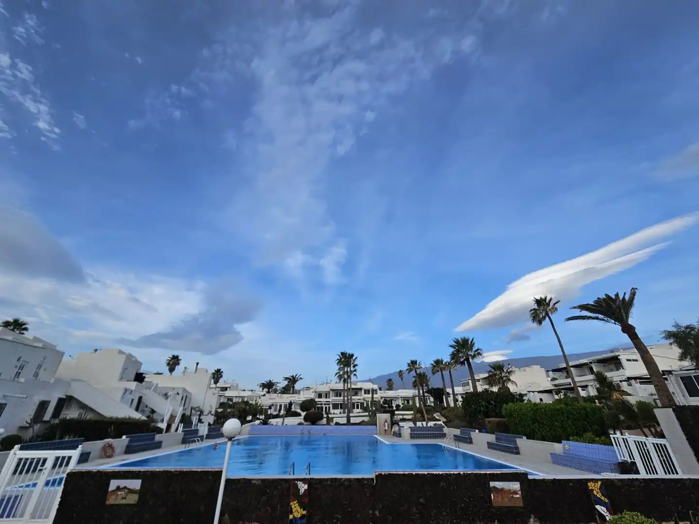 Vista exterior de Estudio de alquiler en Arico con Terraza, Amueblado y Piscina comunitaria
