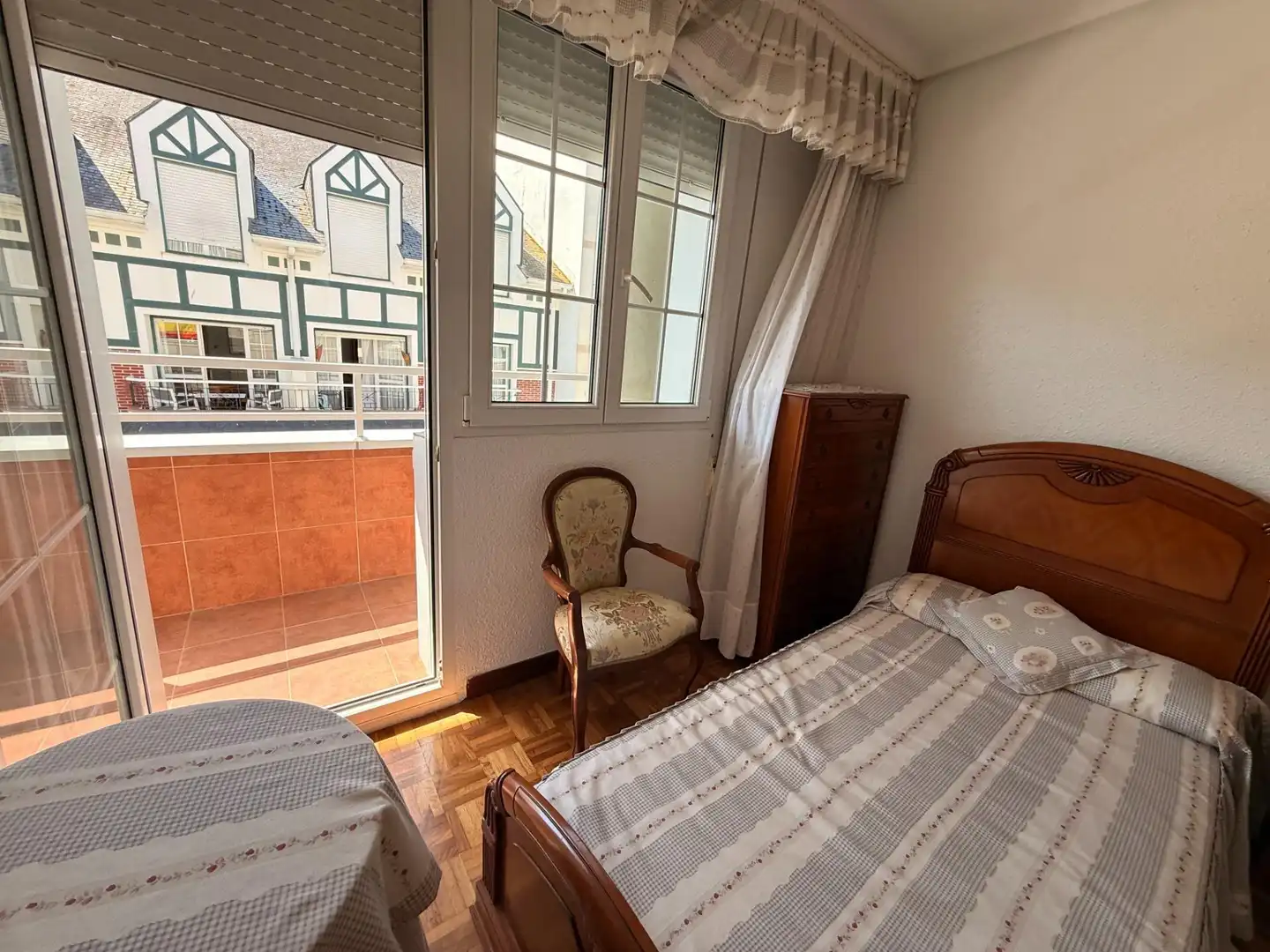 Bedroom of Flat for sale in Santoña  with Terrace, Furnished and Balcony