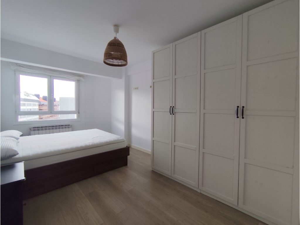 Bedroom of Flat for sale in Vitoria - Gasteiz  with Oven, Washing machine and Microwave
