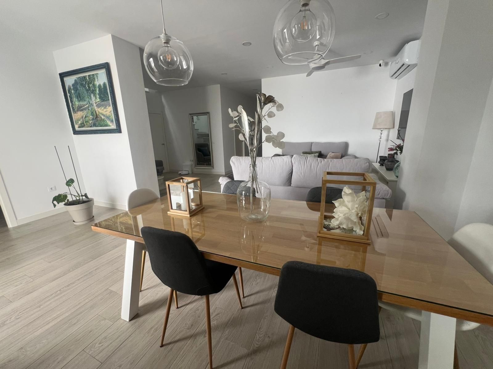 Menjador de Casa adosada en venda en Dos Hermanas amb Traster, Moblat i Balcó