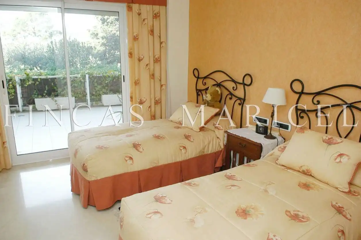 Bedroom of Flat for sale in Sitges  with Air Conditioner, Heating and Private garden
