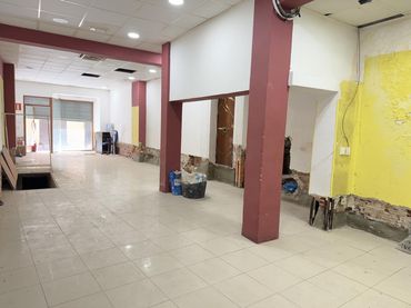 Local comercial en venta en Calle del Mesón de Paredes