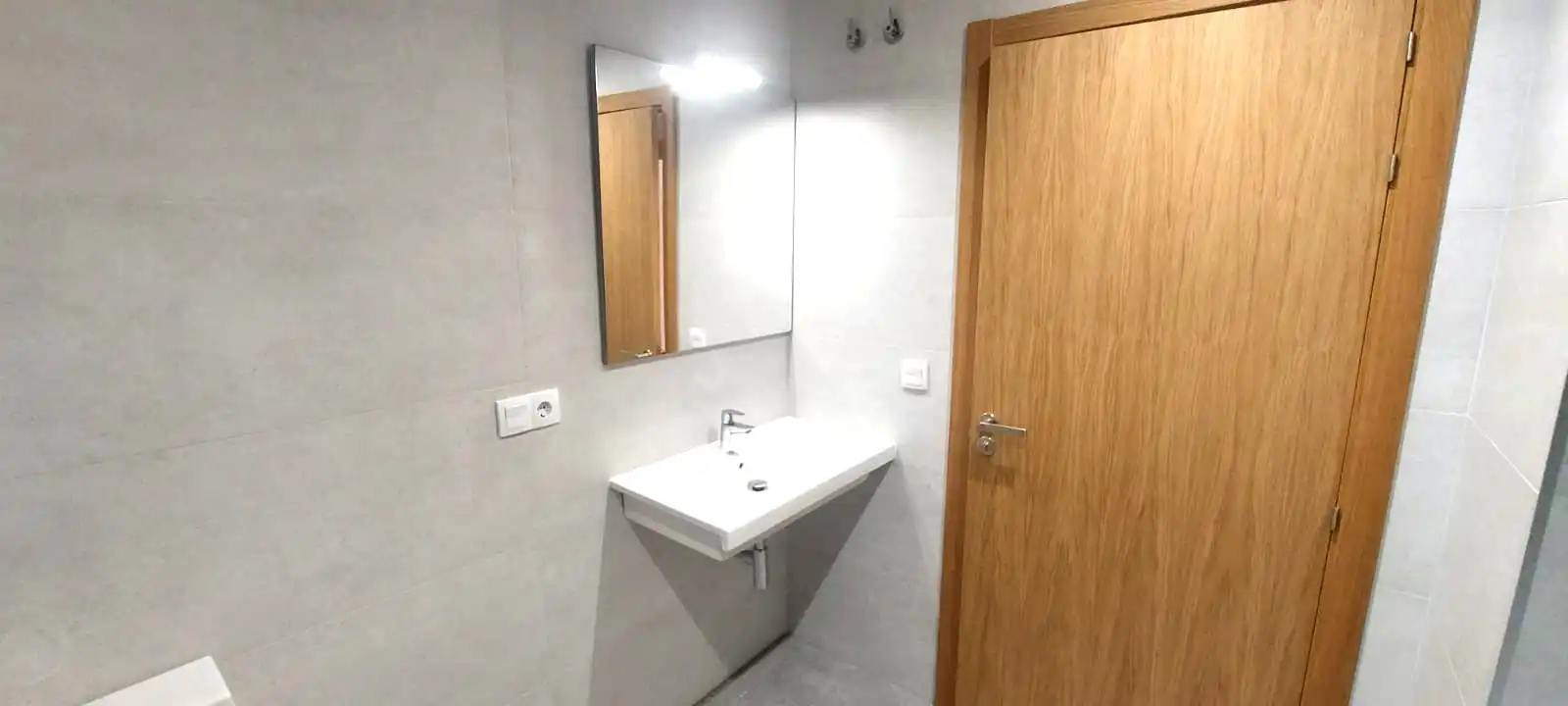 Baño de Piso de alquiler en Vigo  con Calefacción, Parquet y Trastero