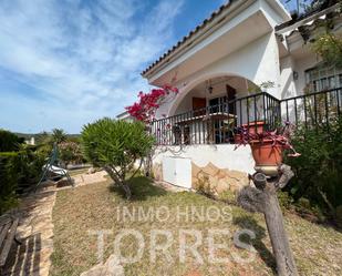 Vista exterior de Casa o xalet en venda en Peñíscola / Peníscola amb Jardí privat, Terrassa i Traster