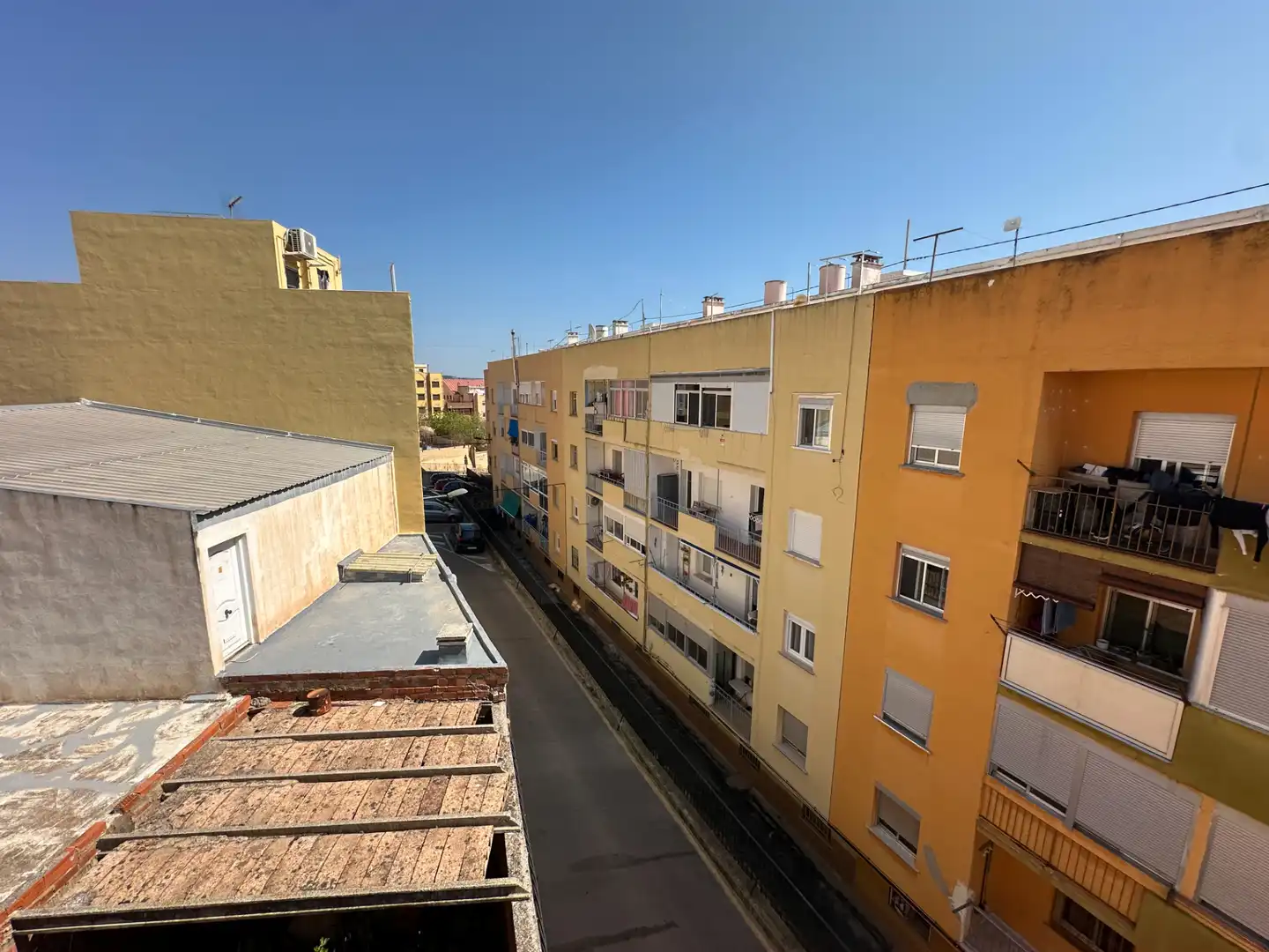 Außenansicht von Wohnung zum Verkauf in L'Alcora mit Terrasse