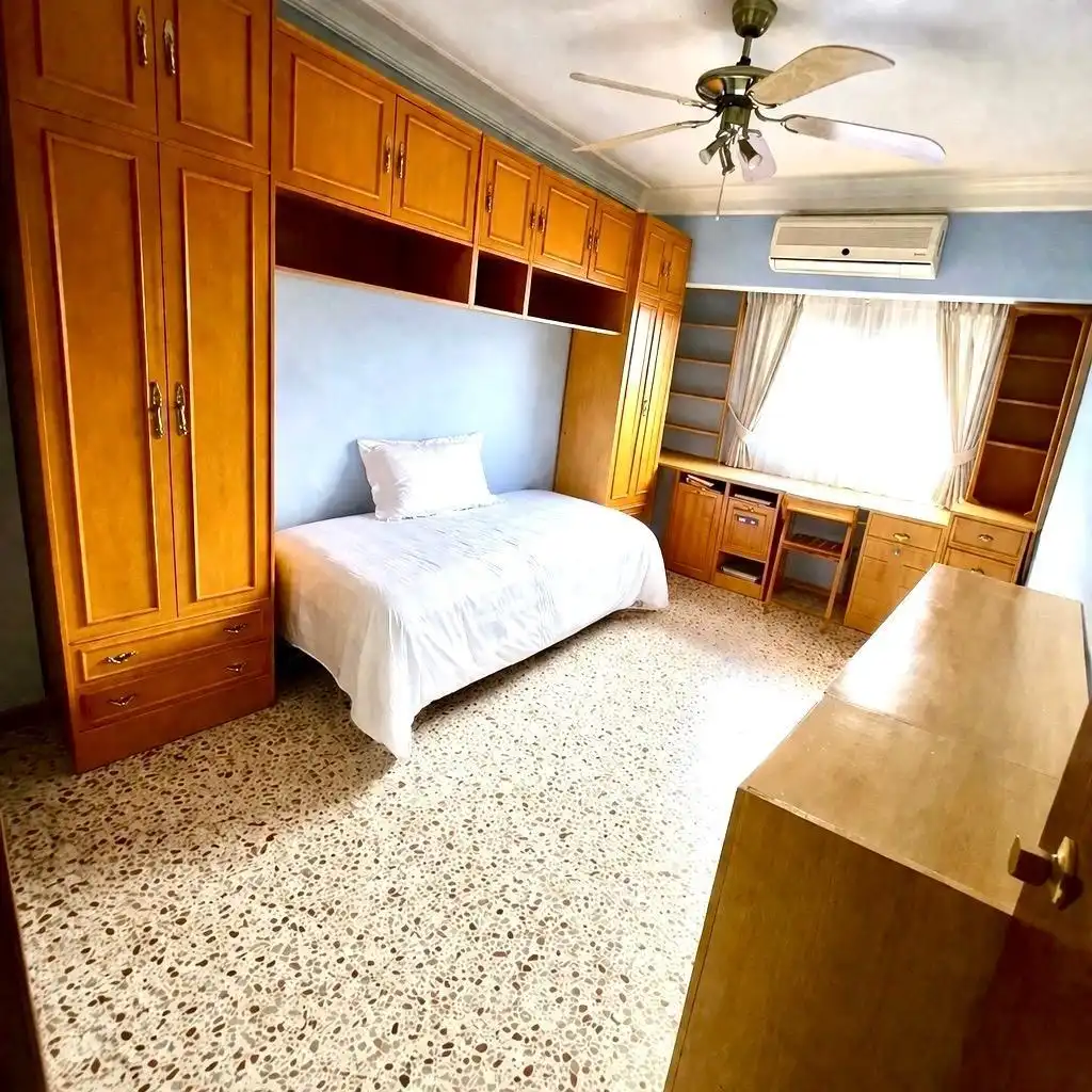 Bedroom of Flat for sale in Zaragoza  with Air Conditioner, Heating and Terrace